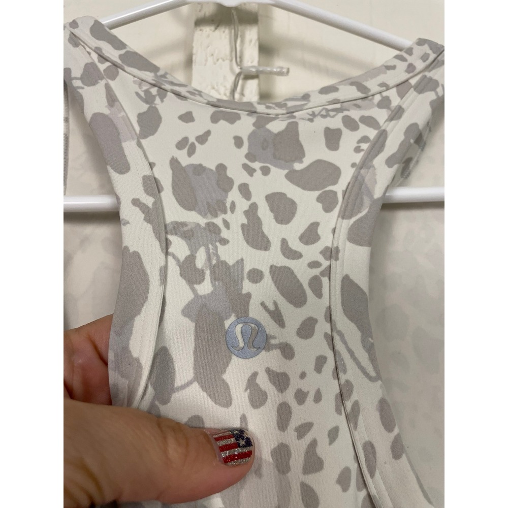 $58 Lululemon Align Racerback Tank Cheetah Camo Antique White Women 6 Yoga - Picture 7 of 8